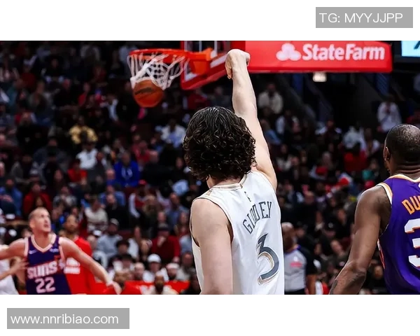 末节爆发杀死比赛悬念！布克16中10得到30分9板5助