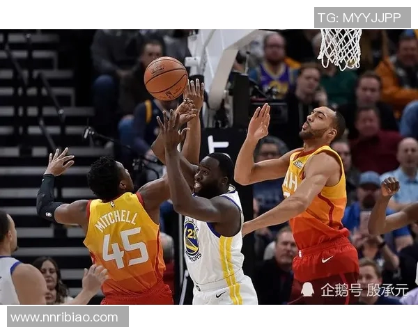 勇三疯来了！第三节狂轰42分扭转局面 爵士在大通中心已11连败